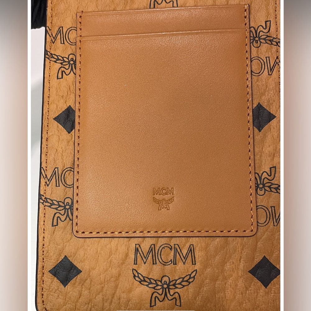 Stunning Pre-Loved High End Designer MCM Lanyard Phone Case - Picture 6 of 7